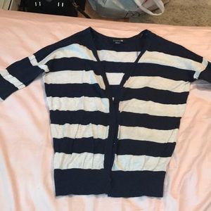 Striped 3/4 length sleeve cardingan